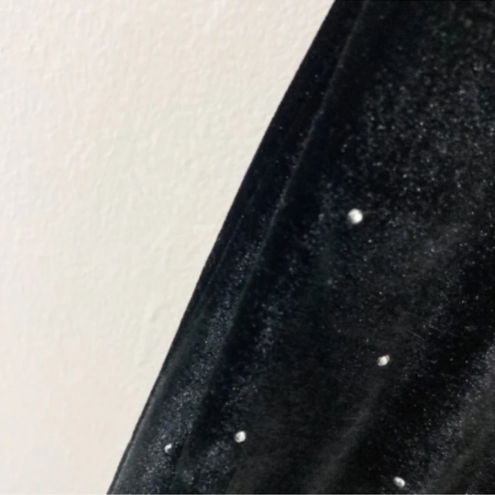 ZARA black velvet sleeveless dress - Picture 4 of 5